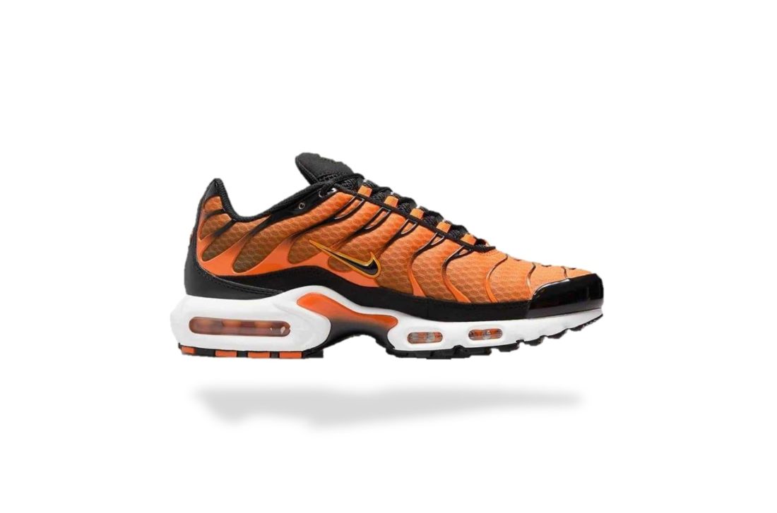 NIKE AIR MAX PLUS TN SAFETY ORANGE BLACK