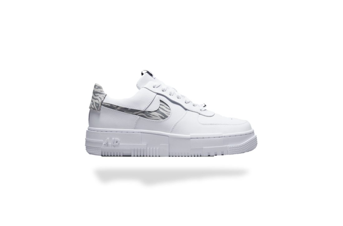 NIKE WMNS AIR FORCE 1 LOW PIXEL SE ZEBRA
