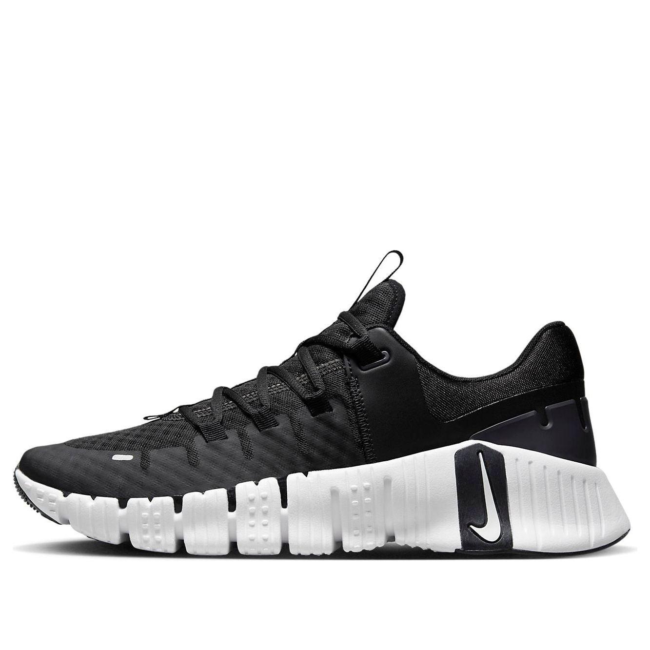 NIKE FREE METCON 5 BLACK WHITE